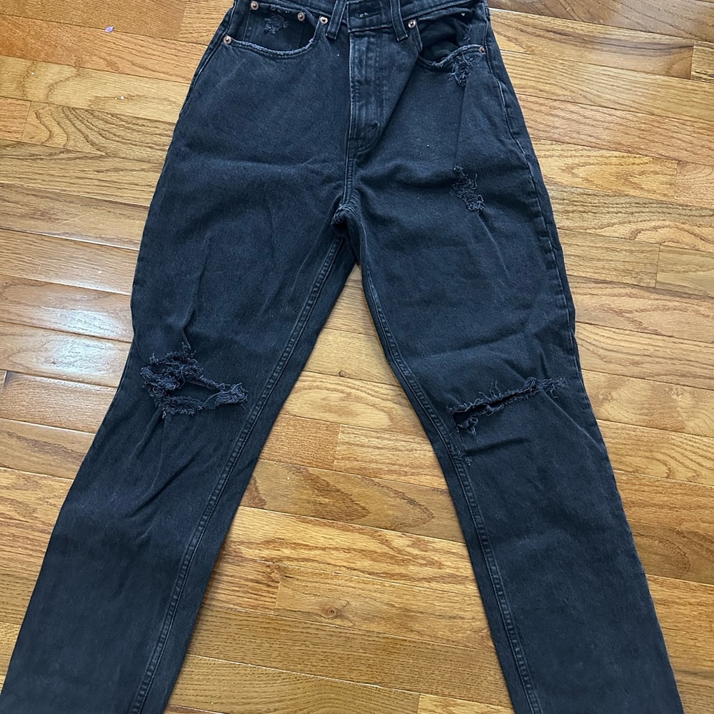 Women’s Abercrombie Black Distressed Jeans